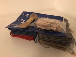 Adventskalender-Set (24 Jute-Säcke, Klammern, Kleber) (1)