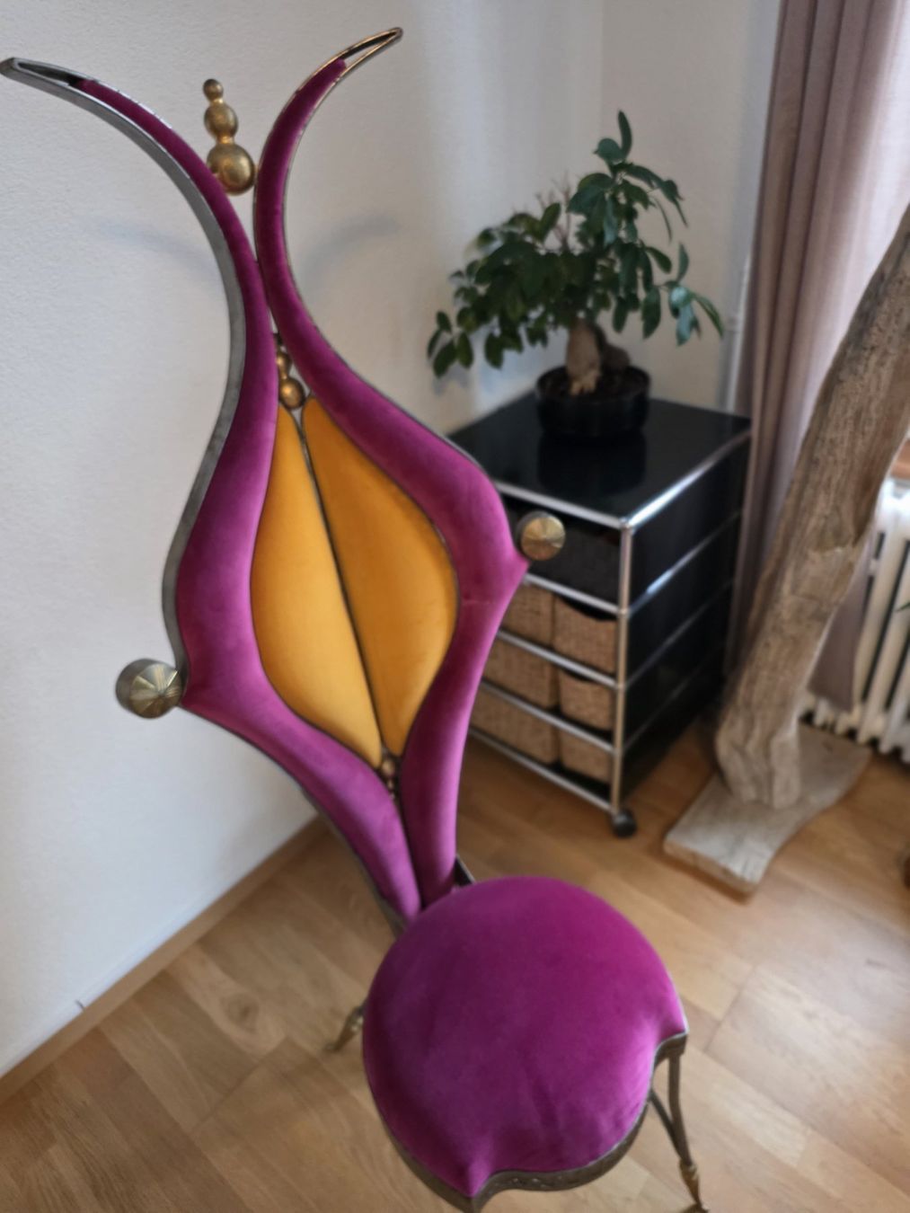 Stühle: Traumhafter, fantasievoller Kunstsuhl von F. Troubadur – Gebraucht aus Ittigen von OberstGaunt