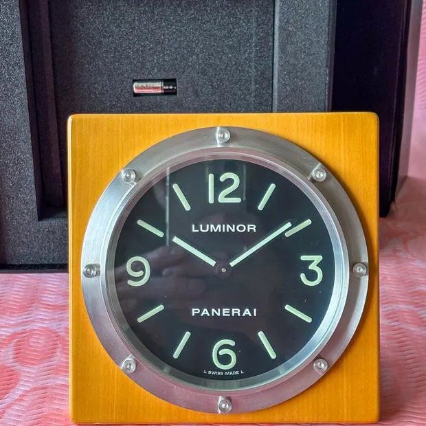 Panerai Montres: Panerai Tischuhr – Neuf avec emballage d'origine à Thalwil par malexx 7