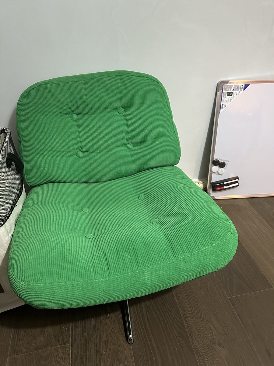 Ikea Poltrone: Fauteuil Dyvlinge vert – Usato da Sion venduto da Rashi195