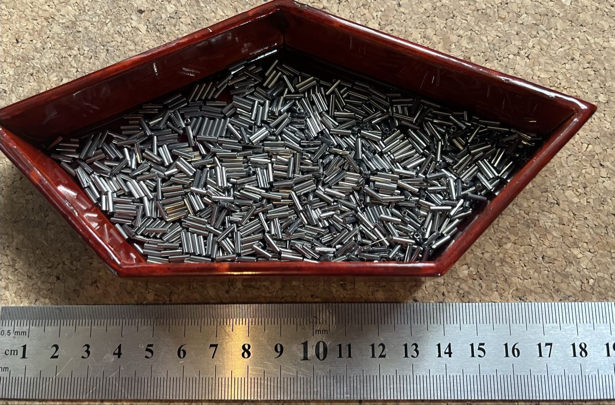 Kit bricolage: Perlen Set Schwarz Silber Delica Rocailles Bugle Beads – Nuovo (secondo la descrizione) da Zuchwil venduto da MLV92 3