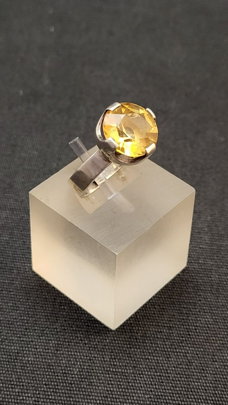 Ringe: Silber-Ring mit Citrin – Gebraucht aus Basel von spinne02