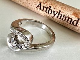 925 Silber Ring - funkelnde Zirkonia - geschwungenes Design