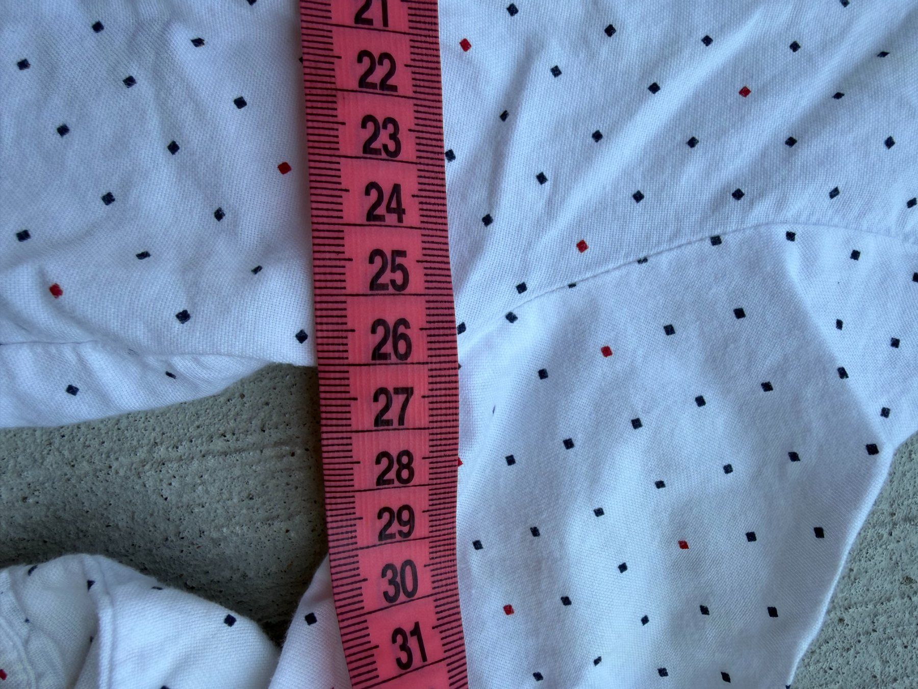 Hemden, T-Shirts & Polos: Kinderhemd weiss Punkte Grösse 12 Monate – Gebraucht aus Riehen von ann_76jw 4