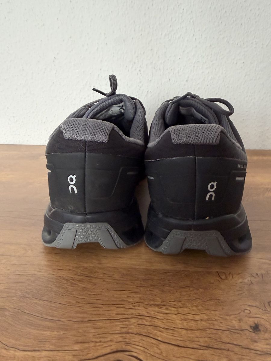 On Chaussures femmes: Chaussures On Cloudventure imperméable noir T. 38 – D'occasion à Brügg BE par Goob 4