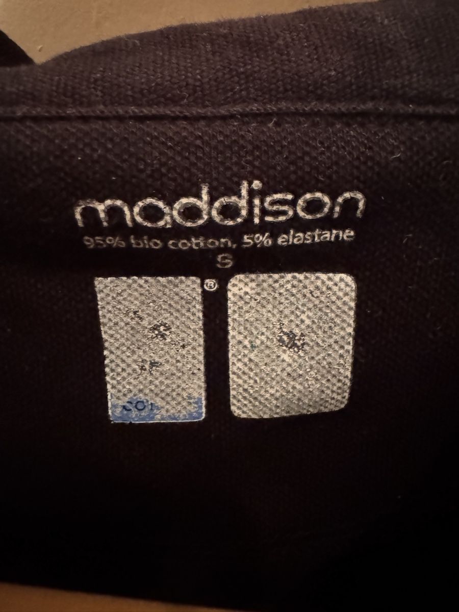 T-shirt: Maglietta senza maniche  – Usato da Cabbio venduto da AB1990 1