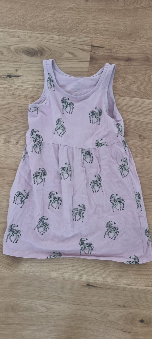 Lotti & Set di vestiti: 13er-Set: Mädchenkleider Grösse 122-128 – Usato da Lachen SZ venduto da allesweg78