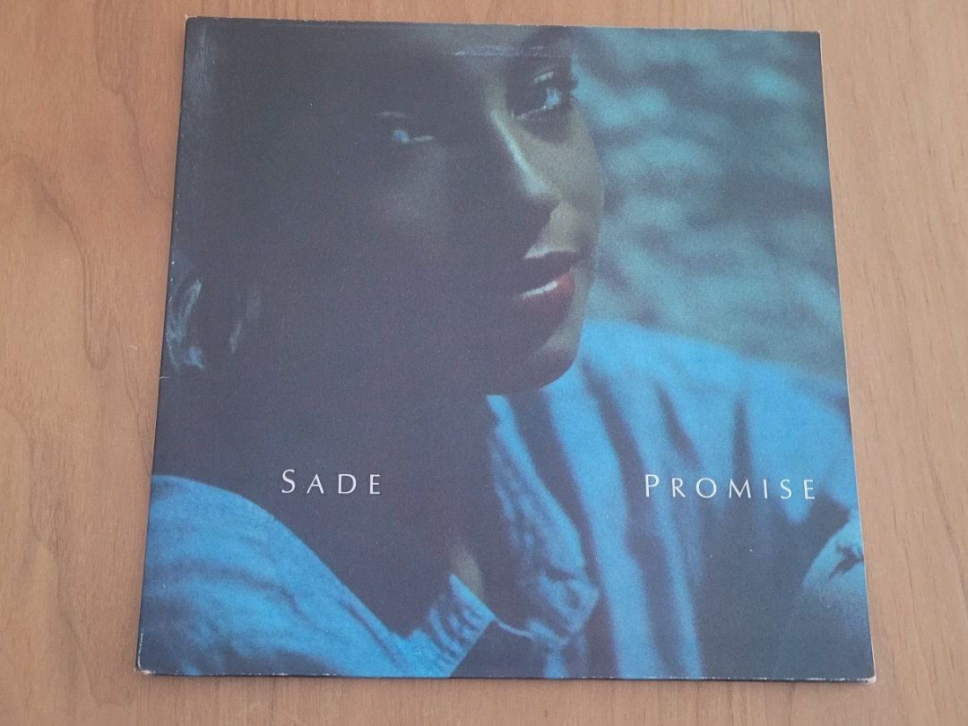 Vinyles: LP  Sade – D'occasion à Martigny par MZ-67