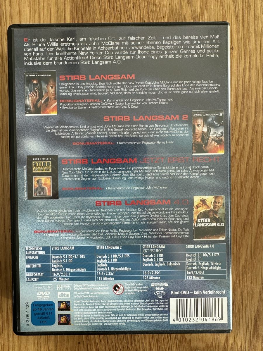 Tutti i DVDs: Stirb Langsam/Die Hard 1-4 DVD Quadrilogy Action – Usato da Muhen venduto da Kusi_ 1