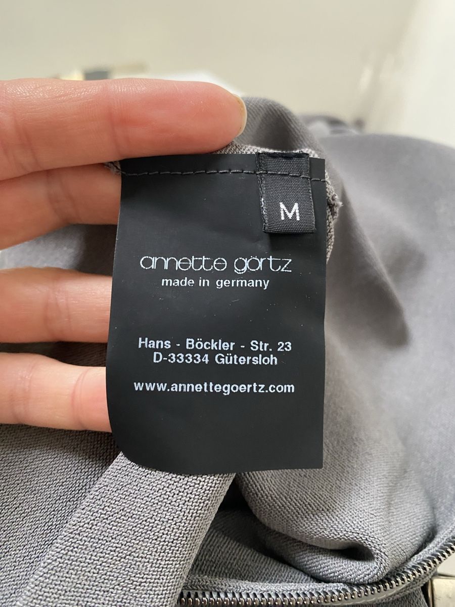 Annette Görtz Kleider: Robe - cardigan Annette Görtz – Gebraucht aus Echallens von 1961zap 7