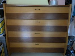 Armoire en bois