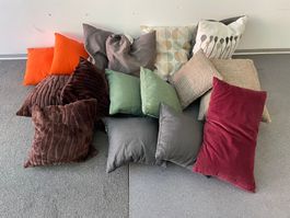 16 Kissen, unterschiedliche Deko Kissen, Zierkissen