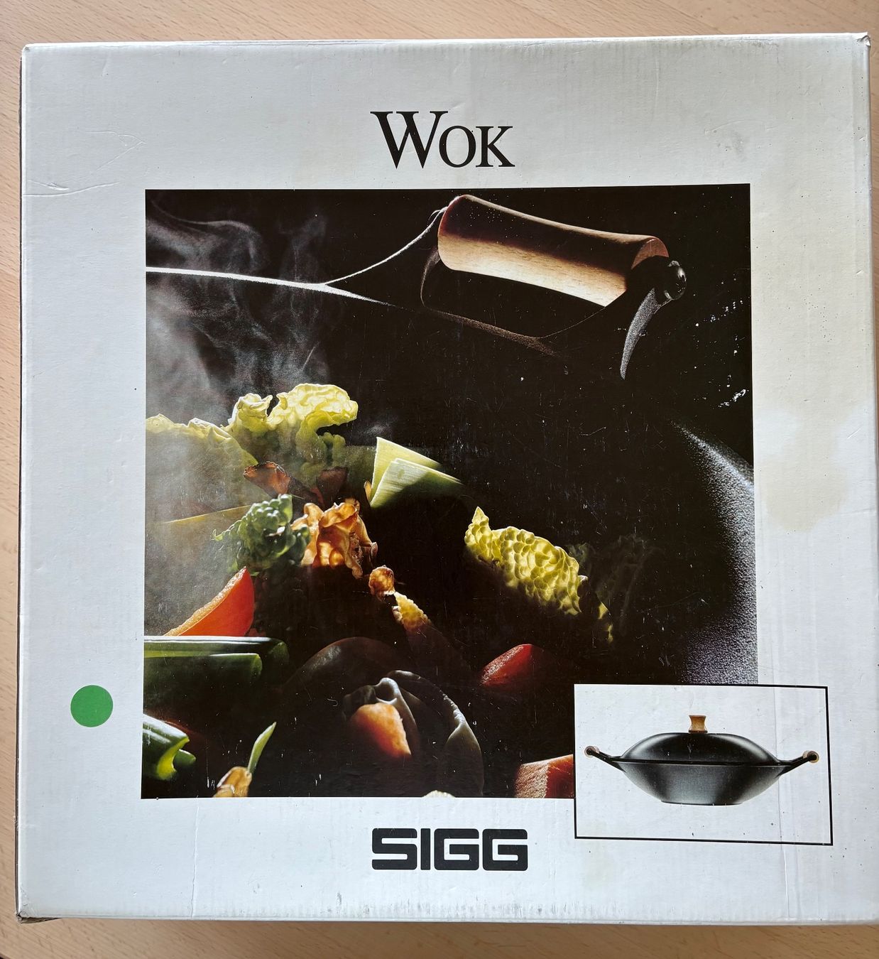 Sigg Padelle: SIGG Gusseisen Wok mit Deckel – Usato da Root venduto da essafa