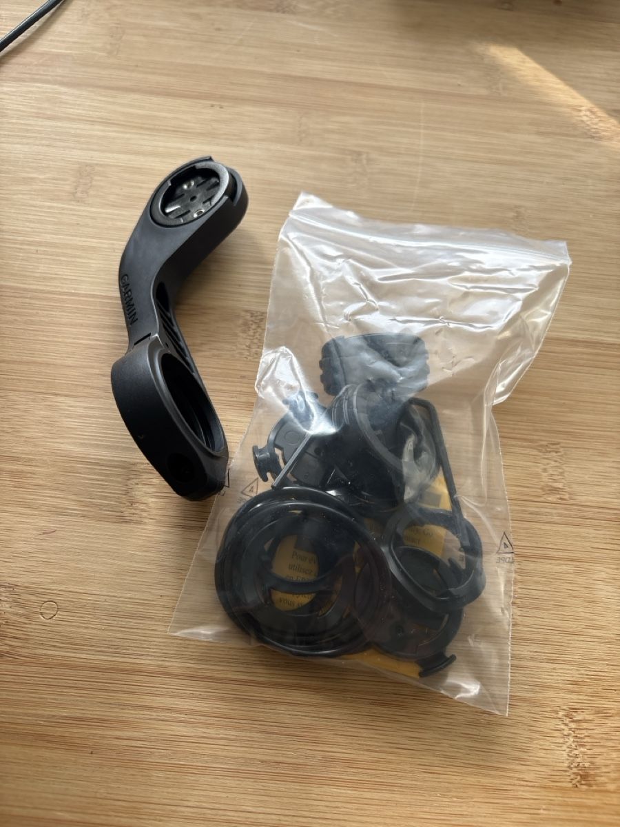 Garmin Supporti per biciclette: Garmin Fahrrad Halterung – Nuovo (secondo la descrizione) da Tagelswangen venduto da Gizmo77
