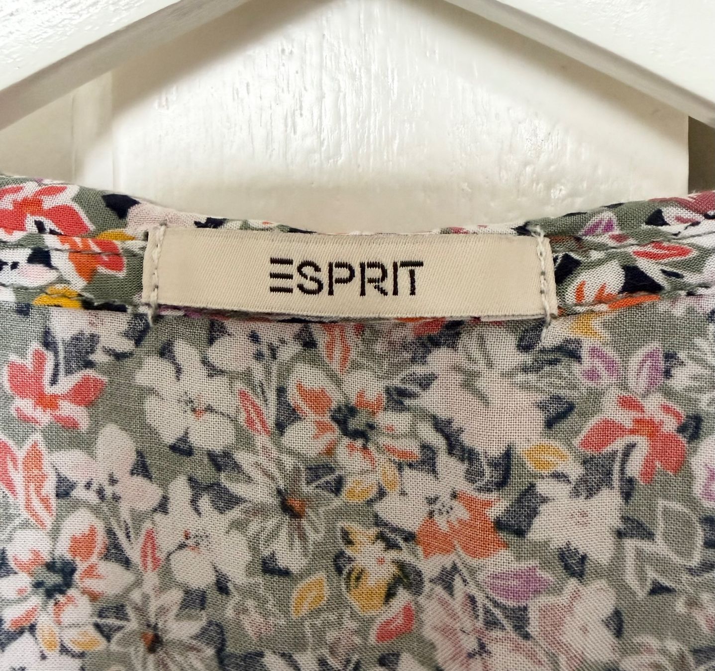 Esprit Kleider: Robe cache-coeur Esprit fleurie - Taille XS – Gebraucht aus Geneve von Margot_22 2