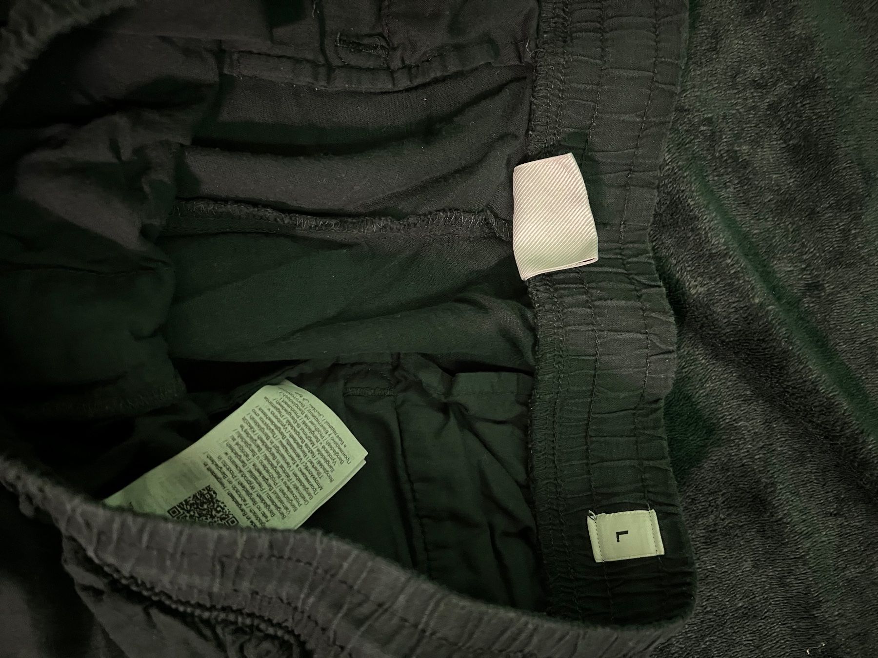 Pantaloni: 2 Shorts Neuwertig Gr. L – Usato da Allschwil venduto da GrenzWert 3