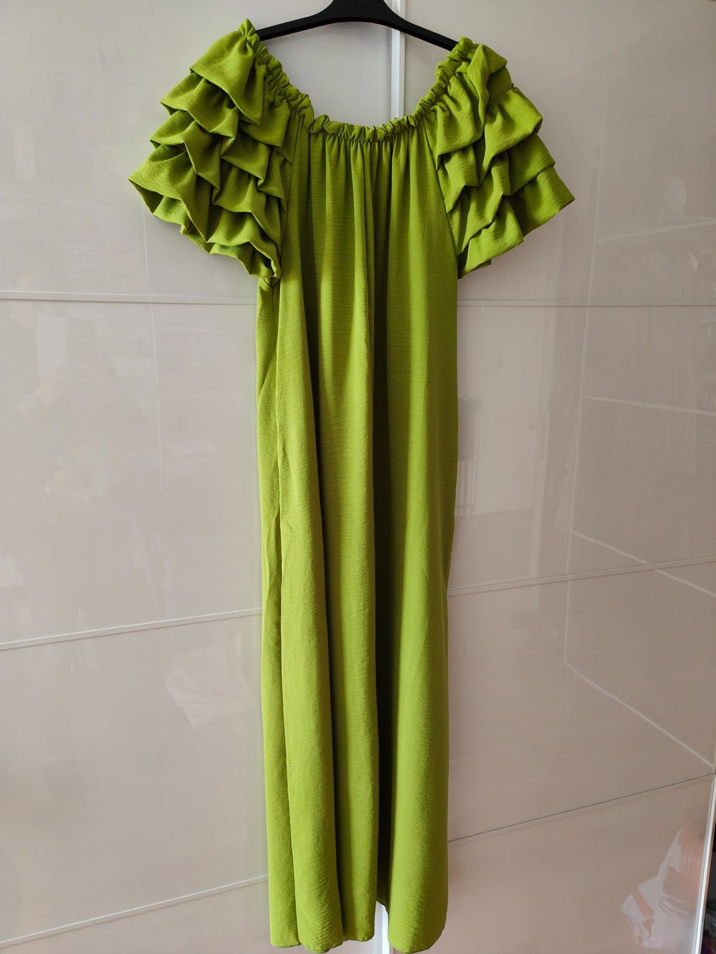 Vestiti: Maxikleid lindengrün, Carmenausschnitt Grösse 42 – Usato da Thun venduto da flower0211 1