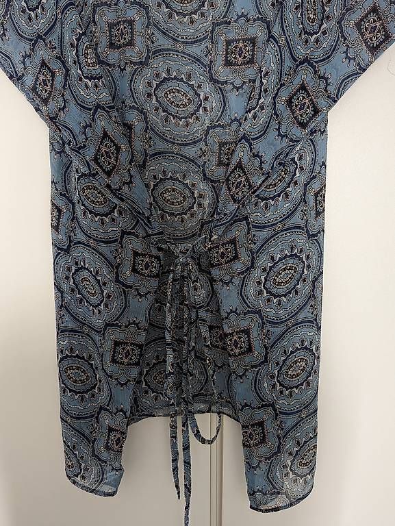Esprit Top: Langes Shirt Esprit – Usato da Herzogenbuchsee venduto da Obivius 1