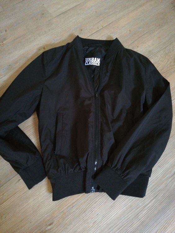 Urban Classics Damen Bomberjacke – Oversize Jacke Mit Glanzeffekt & Reißverschlusstaschen