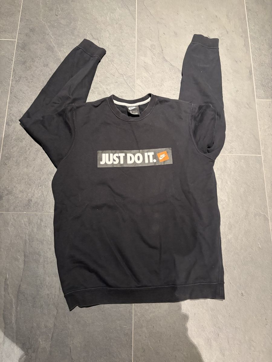 Nike Maglioni & Felpe: Nike Herren Pullover Gr. L – Usato da Frauenkappelen venduto da SSCN01 4