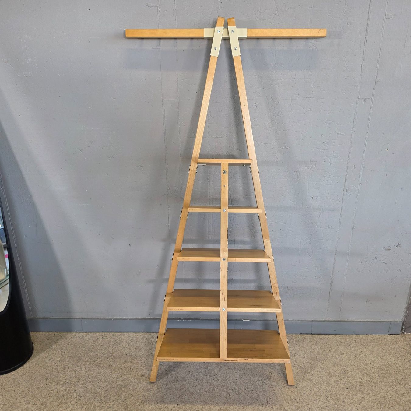 Ikea Regale: Inter IKEA Systems B.V. 2014 Shelf, Regal by Keiji Ashizawa – Gebraucht aus Nottwil von Wondewa-Shop 9