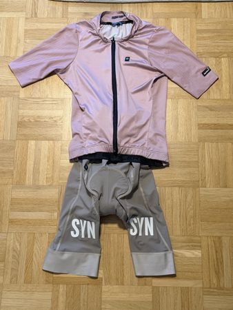 SYN Jersey und Trägerhose Grösse M guter Zustand