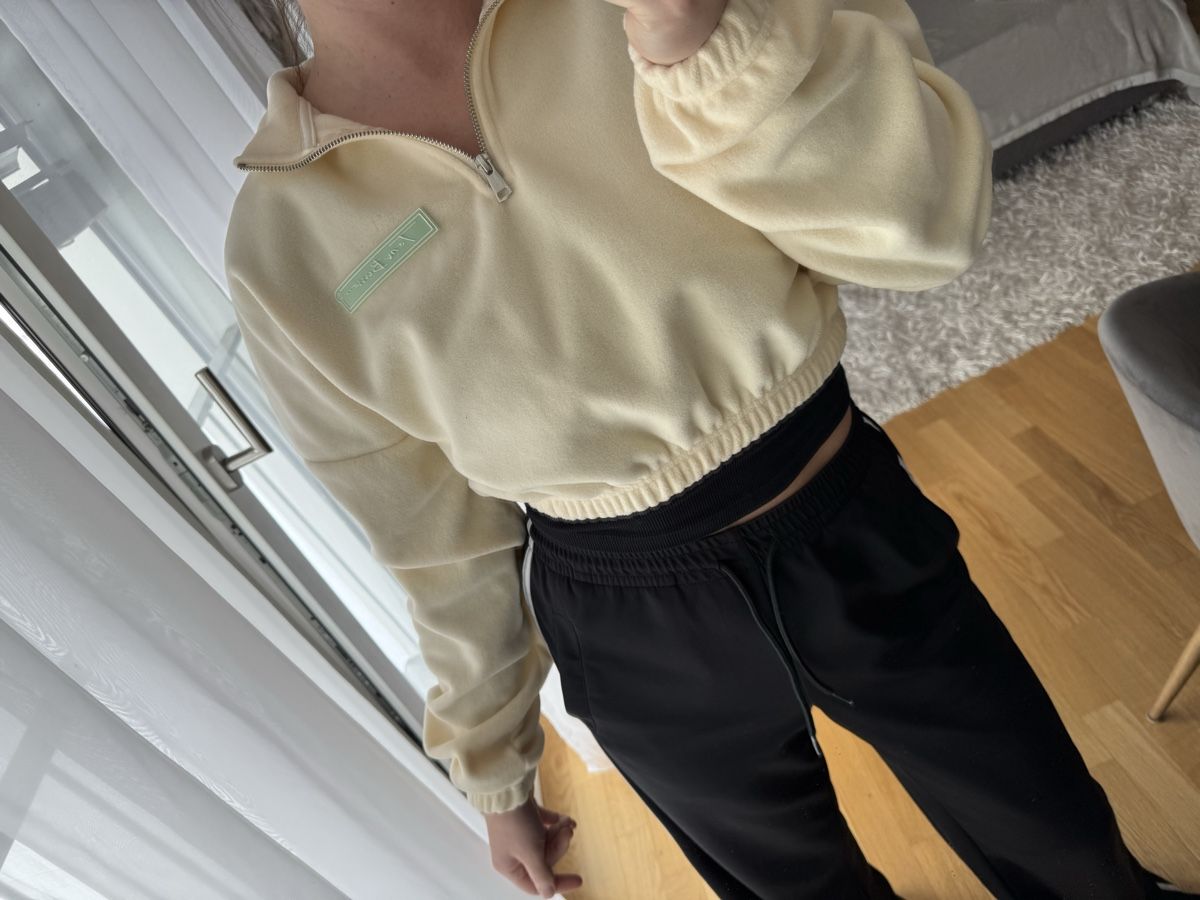 Maglioni & Felpe: Pulli, Beige, Gr. M – Kuschelig! – Nuovo (secondo la descrizione) da Luzern venduto da file_maker