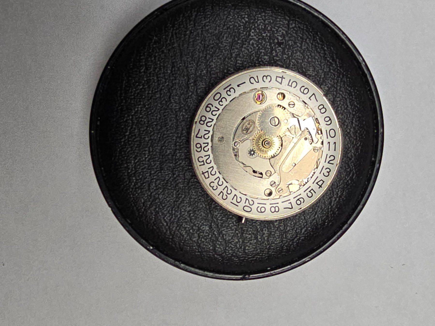 Orologi: Mouvement AS 1673 Tige brisée – Usato da Tramelan venduto da Nirdan 1