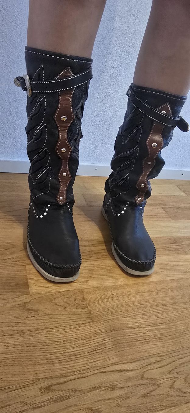 Scarpe da donna: Lederstiefel Hector Boots – Usato da Schlieren venduto da est_b2px 1