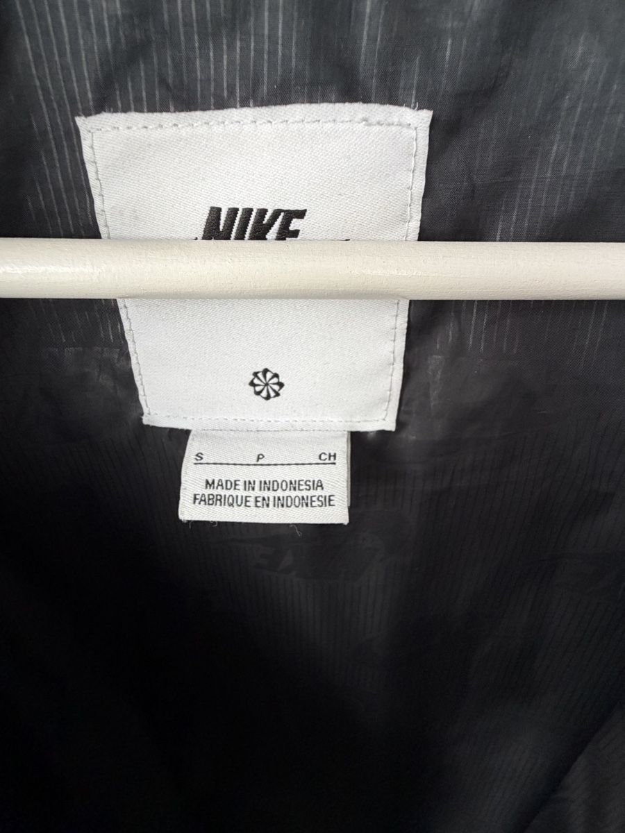 Nike Jacken: Winterjacke Nike Grösse S – Gebraucht aus Berikon von hei10 2