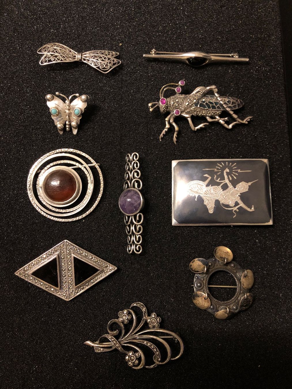 Altri gioielli: Schmuck Konvolut Broschen Silber diverses – Usato da Adliswil venduto da Tito088