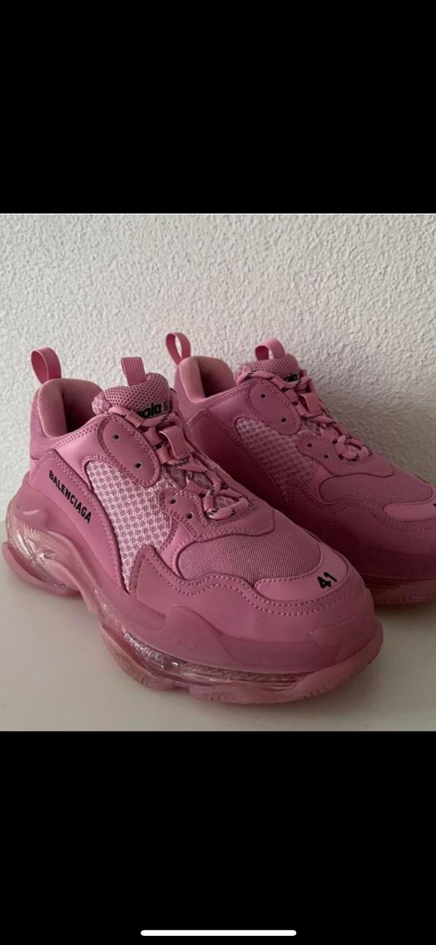 Balenciaga Scarpe da donna: Balenciaga Triple S Sneaker Pink – Usato da Bülach venduto da Jessi1510