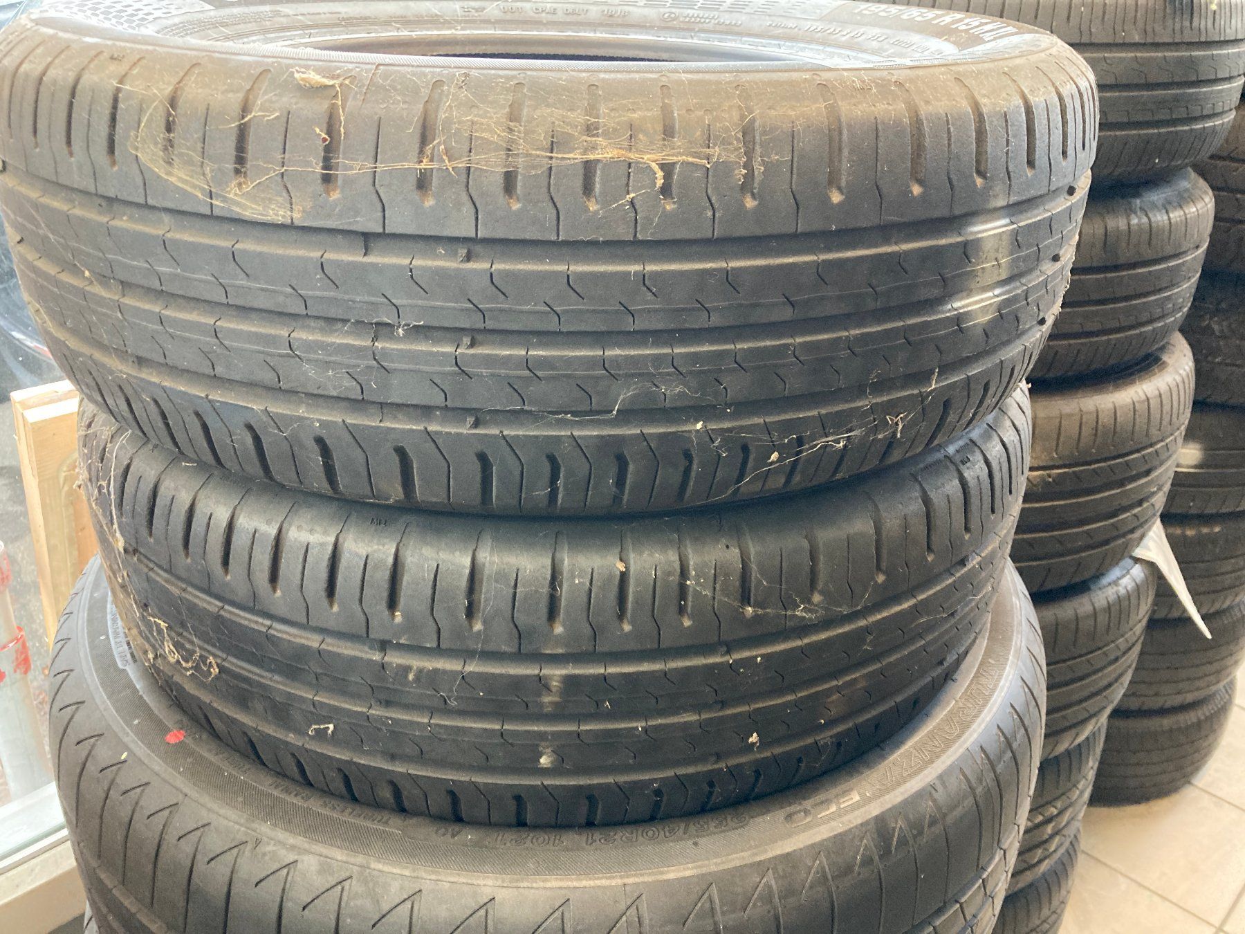 Continental Pneus & Kompletträder: 195/65R15 Sommerpneu Continental – Gebraucht aus Cham von WB2223