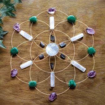 Minerali & Pietre curative: Crystal Grid - Guter Schlaf – Nuovo e nell'imballaggio originale da Mauren venduto da Yeelen 1