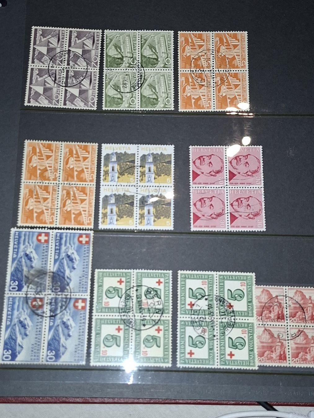 Tutti i francobolli: Album Blocks / Briefe / div.  – Usato da Balgach venduto da SIMEON27 7