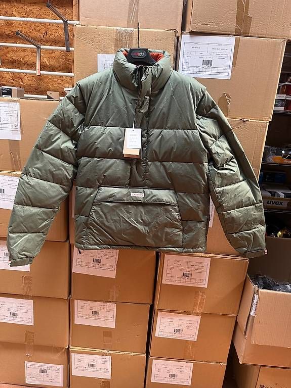 Giacche: Amundsen Winter Down Anorak Herren L  Neu  – Usato da Sursee venduto da pilatus.sport