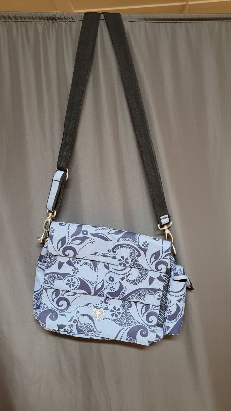 Chiemsee Taschen: Chiemsee Handtasche / Umhängetasche – Neu (gemäss Beschreibung) aus Courtételle von Anais72
