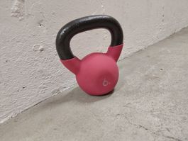 Kettlebell pink 6 kg gebrauchter Zustand Gewicht Hantel
