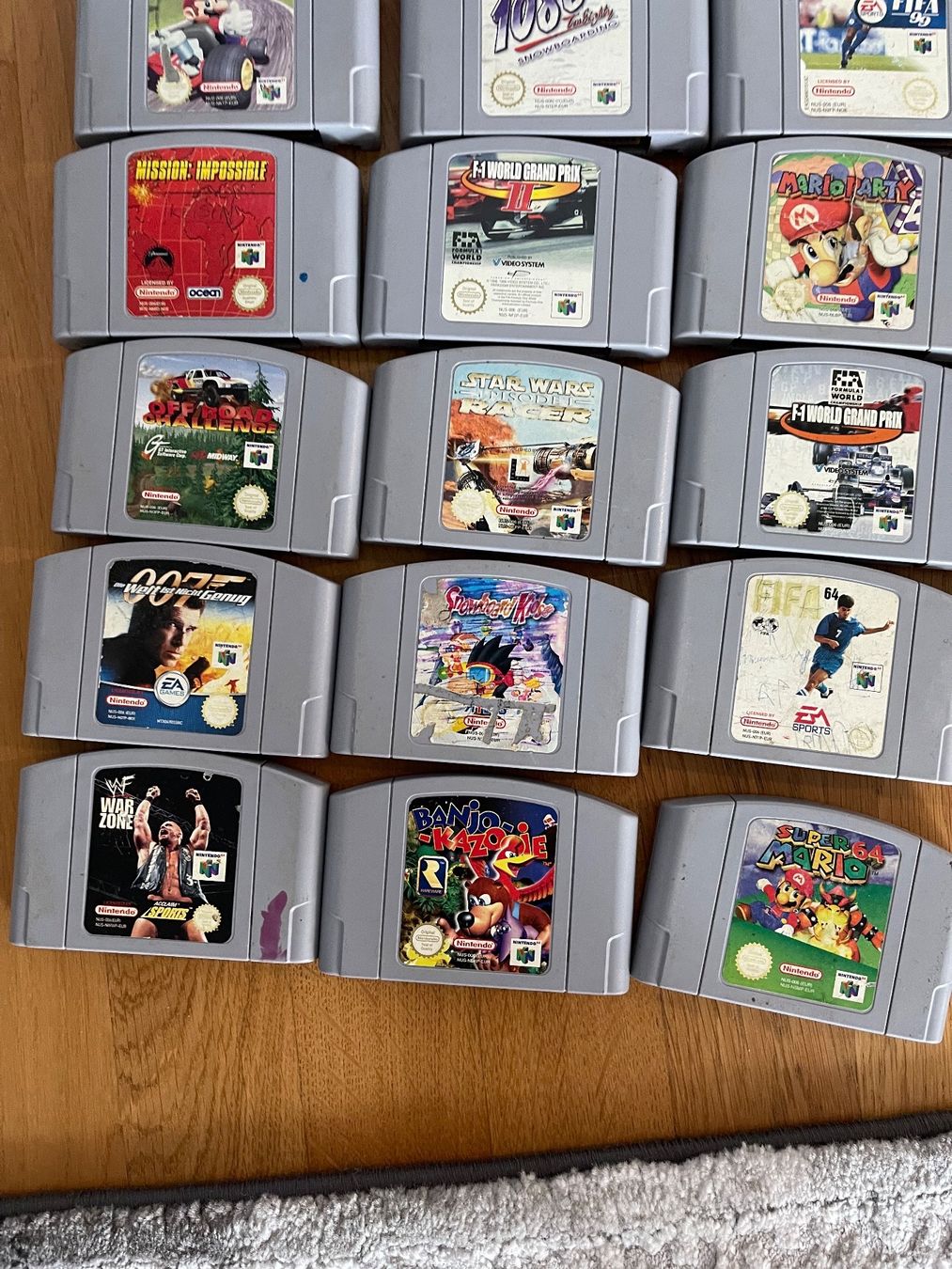 Nintendo Console: Nintendo 64 mit 3 controller und 22 Spiele inkl. Controller – Usato da Oensingen venduto da aziri123 3