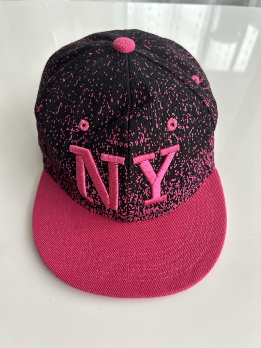 Hüte, Mützen & Caps: Cap NY 54cm polyester good condition – Neu (gemäss Beschreibung) aus Saland von ele_vc96