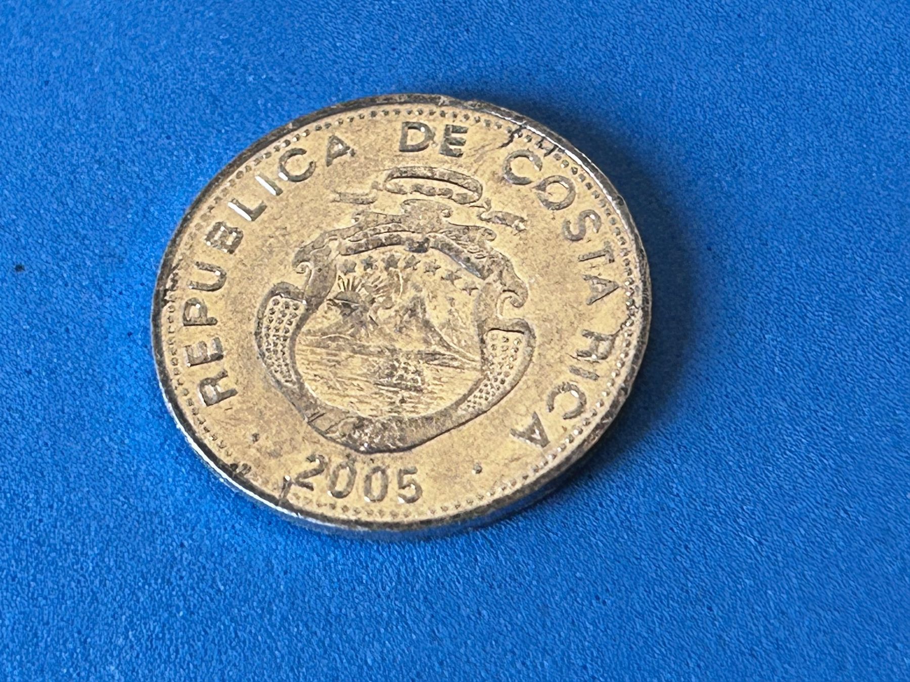 Tutti le monete: Costa Rica - 5 Colones 2005 – Usato da Corcelles NE venduto da AJKader 3