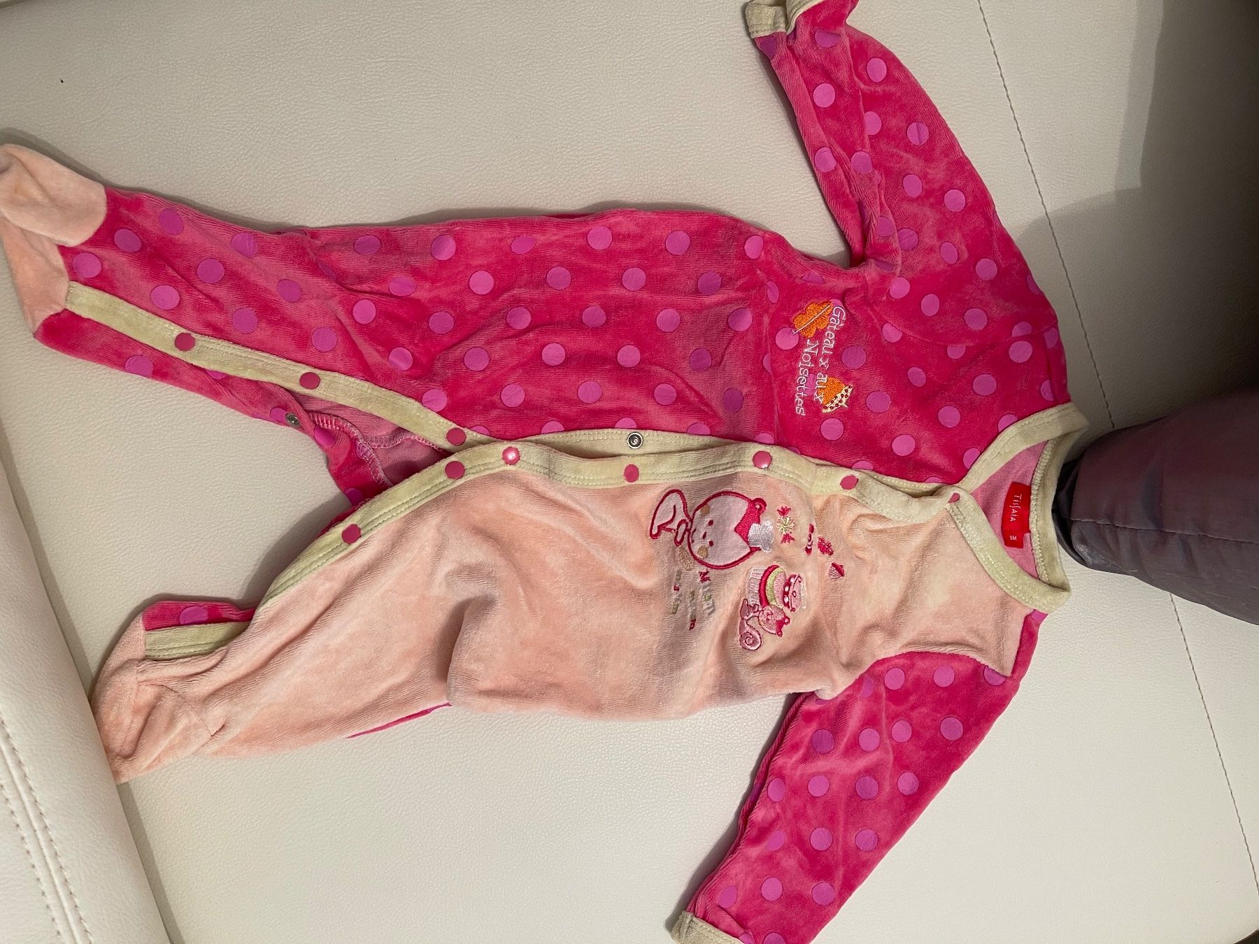Pyjamas & Ähnliches: Pyjama fille 9 mois – Gebraucht aus MARLY von AISLEE