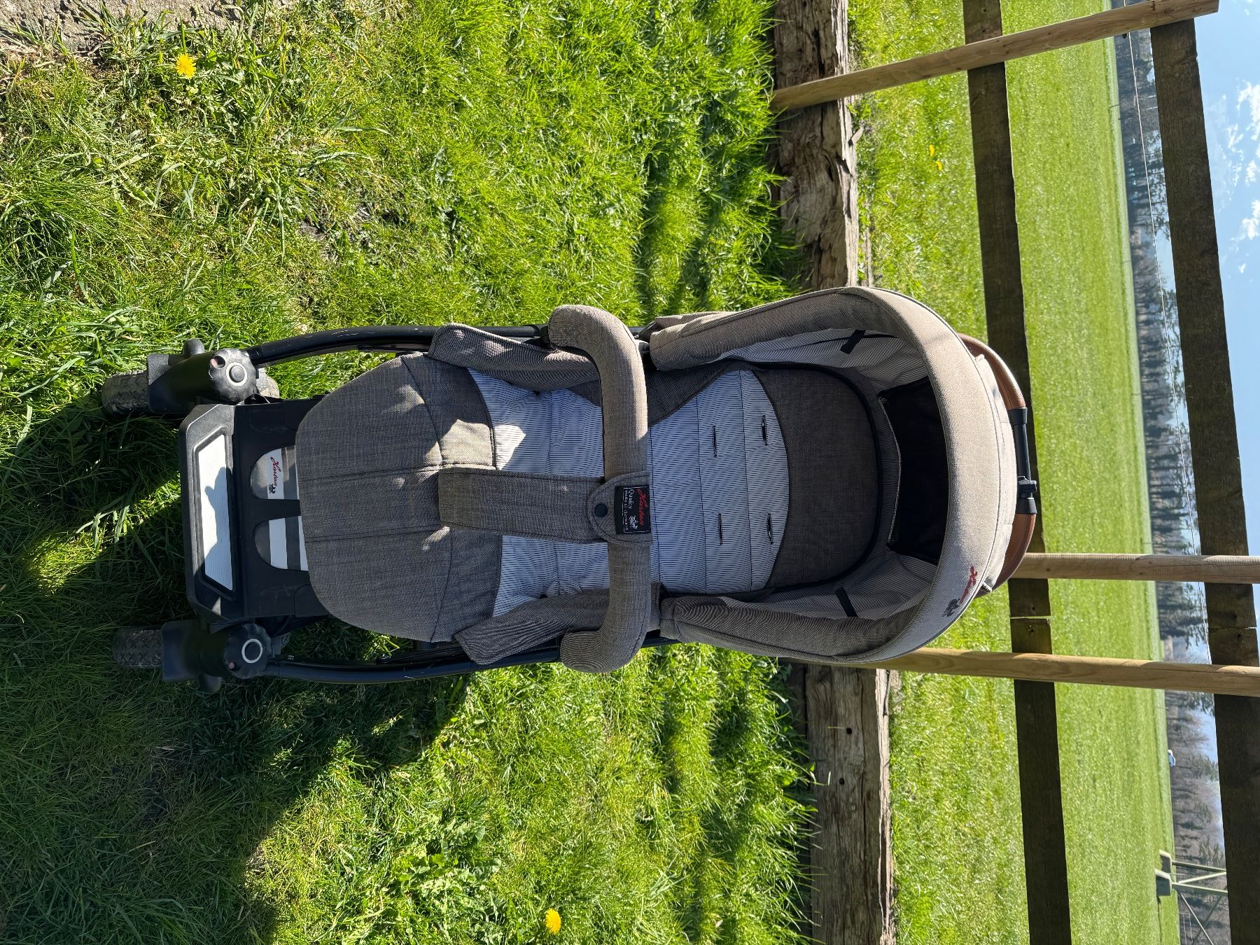 Hartan Carrozzine: Kinderwagen Hartan – Usato da Balzers venduto da Avangeline 1