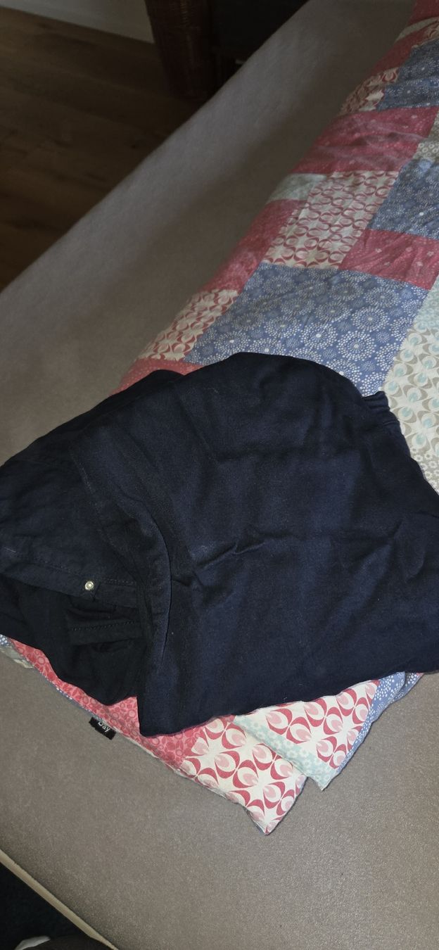 Only Jeans: 2 Paar Only Jeans Hosen – Usato da Arni BE venduto da Jolanda2000 1