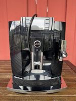Kaffeemaschine Jura E8 in Piano Black