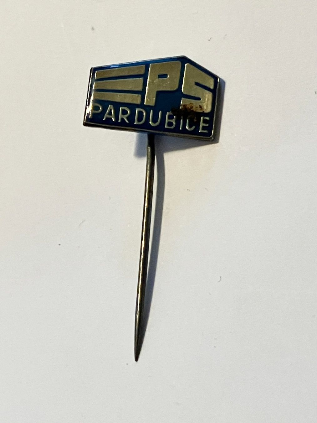 Placchette & Badge: 1 Anstecknadel EPS Pardubice – Usato da Basel venduto da djwwpp