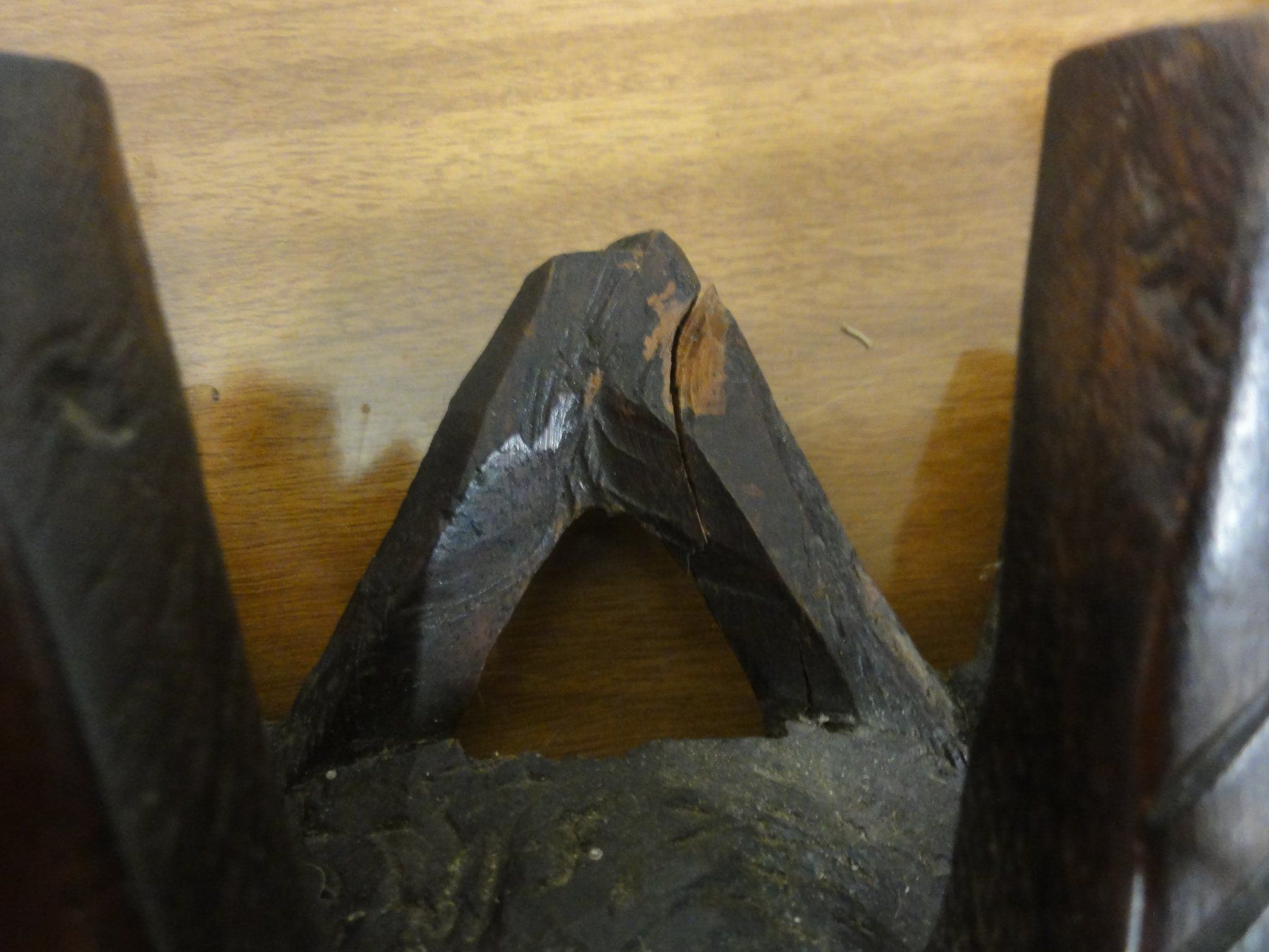 Internationale Kunst: Dekorative Holzmasken Sieben Stück – Gebraucht aus Zürich von Putsch92 8