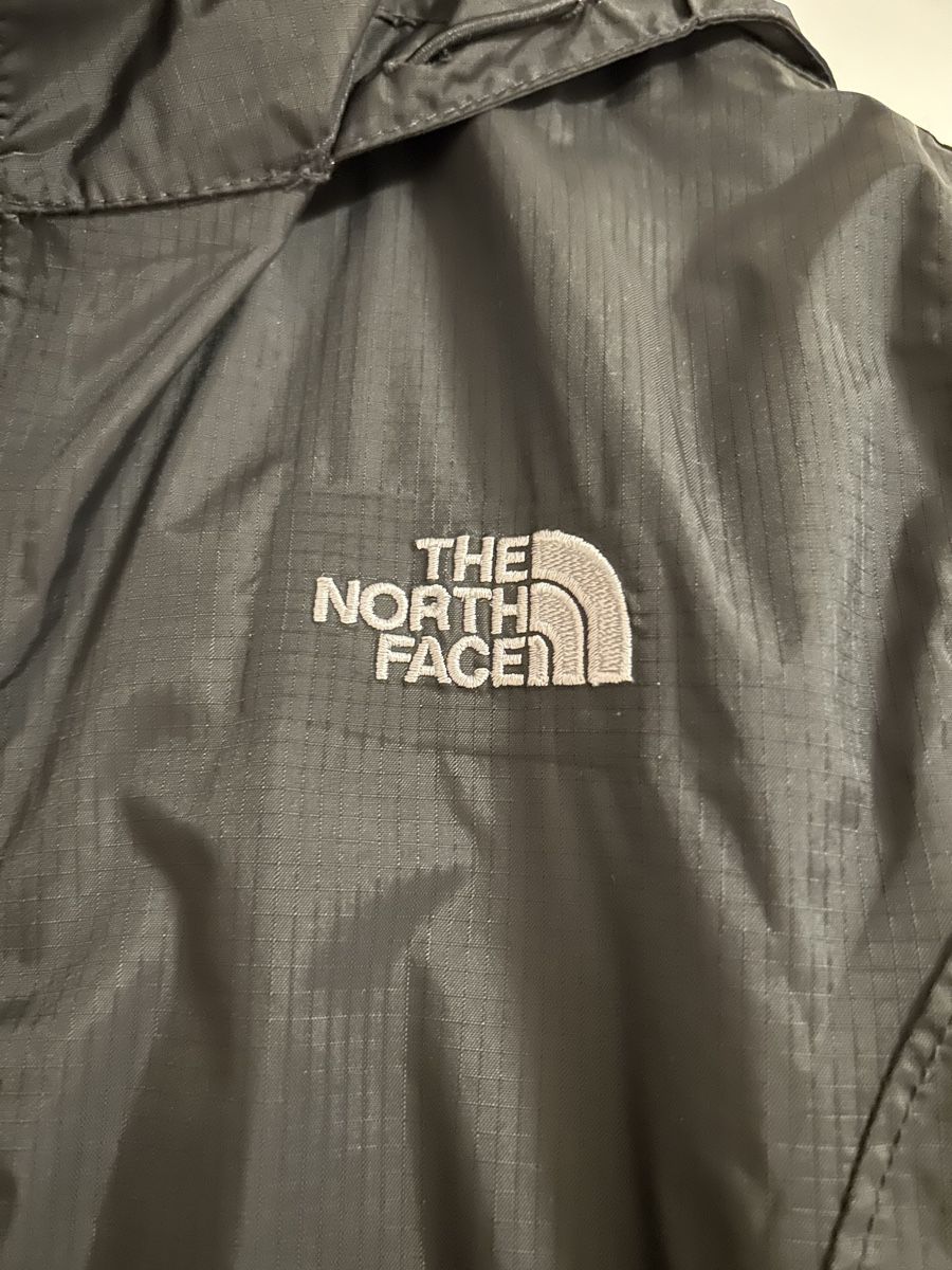 North Face Jacken: The North Face Women's Rain Jacket - Size S - Black 🌧️ (54) – Gebraucht aus Zürich von mai_sxv7 6