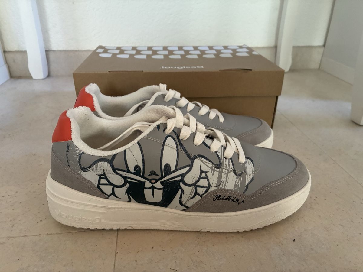 Scarpe da donna: Desigual Bugs Bunny Platform Sneakers – Nuovo e nell'imballaggio originale da Kernenried venduto da ami_rpb9