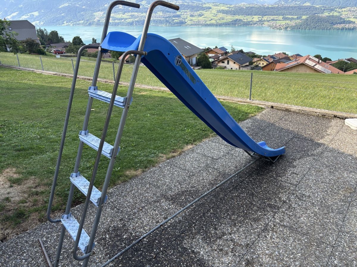 Toboggan: ältere Rutschbahn – D'occasion à Liestal par Lukas15 1
